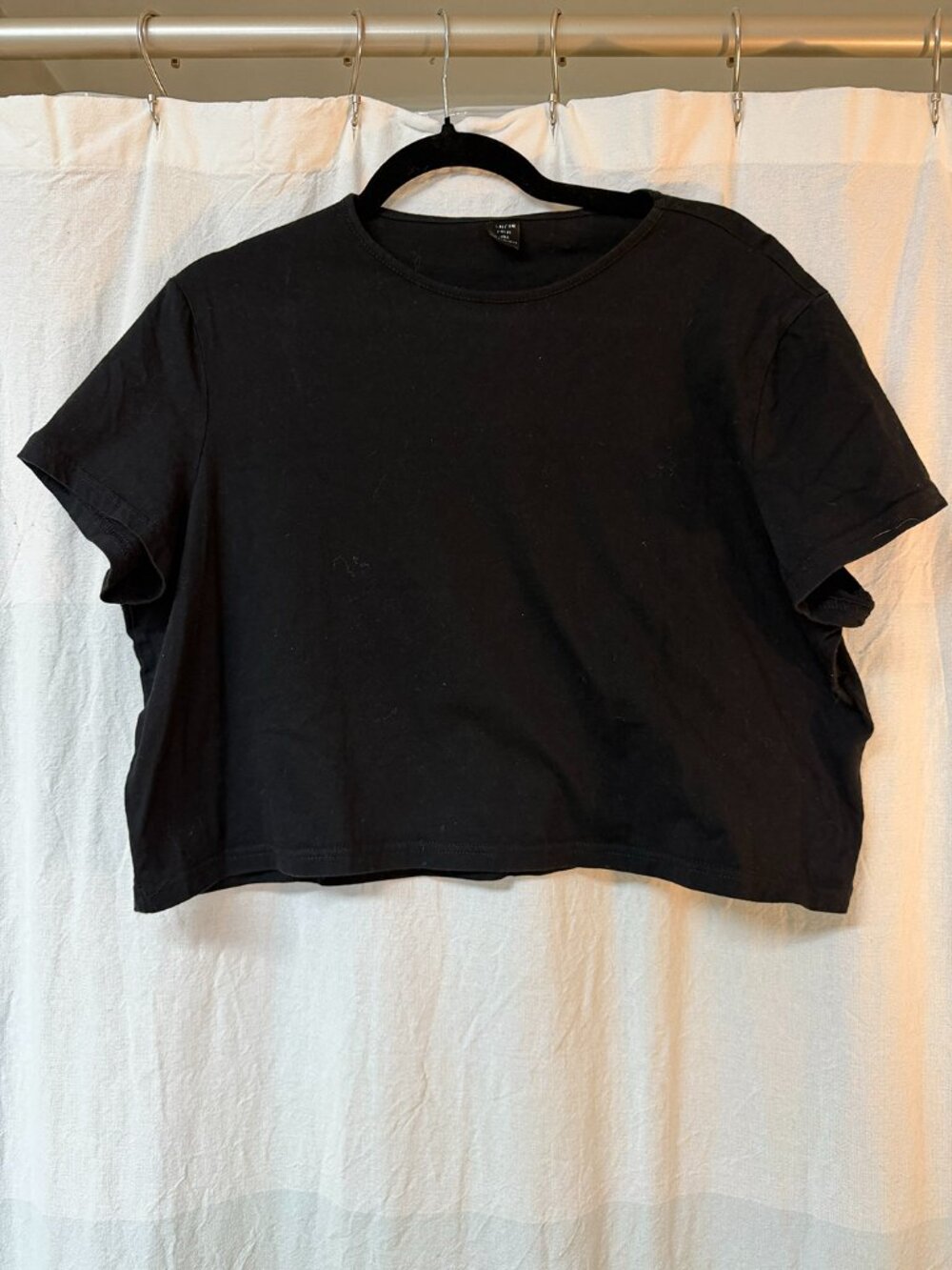 Black Cropped Tee